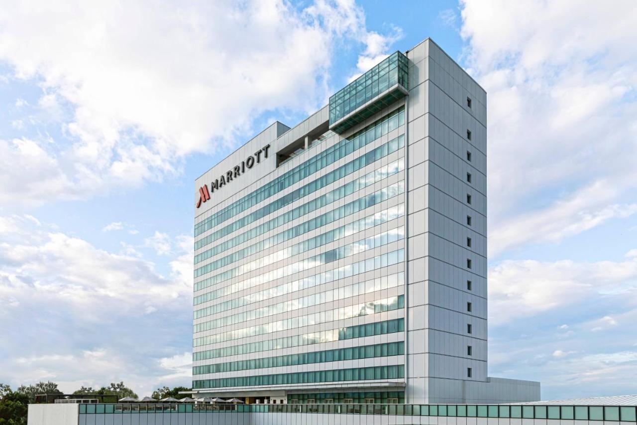 Clark Marriott Hotel Mabalacat Экстерьер фото