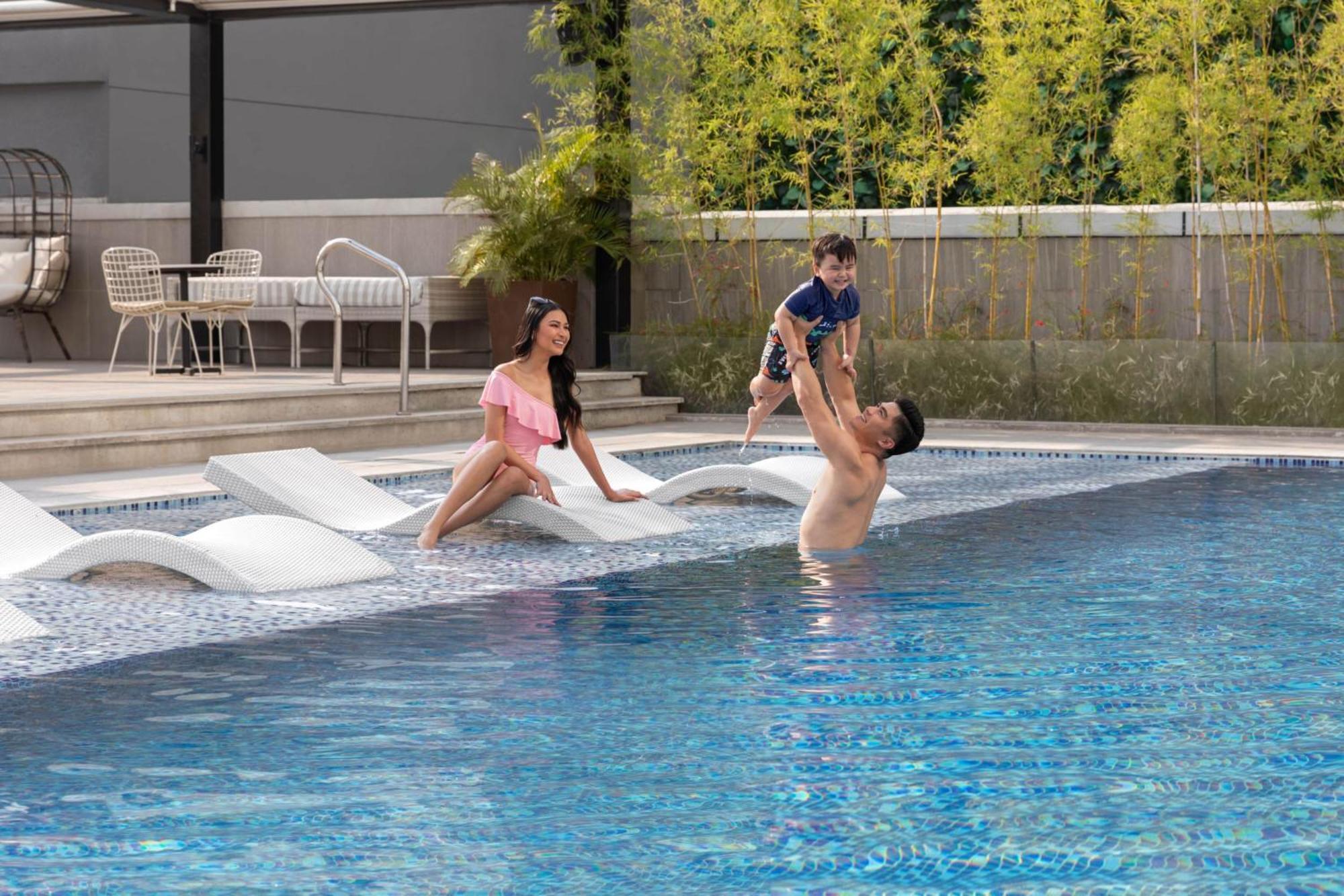 Clark Marriott Hotel Mabalacat Экстерьер фото