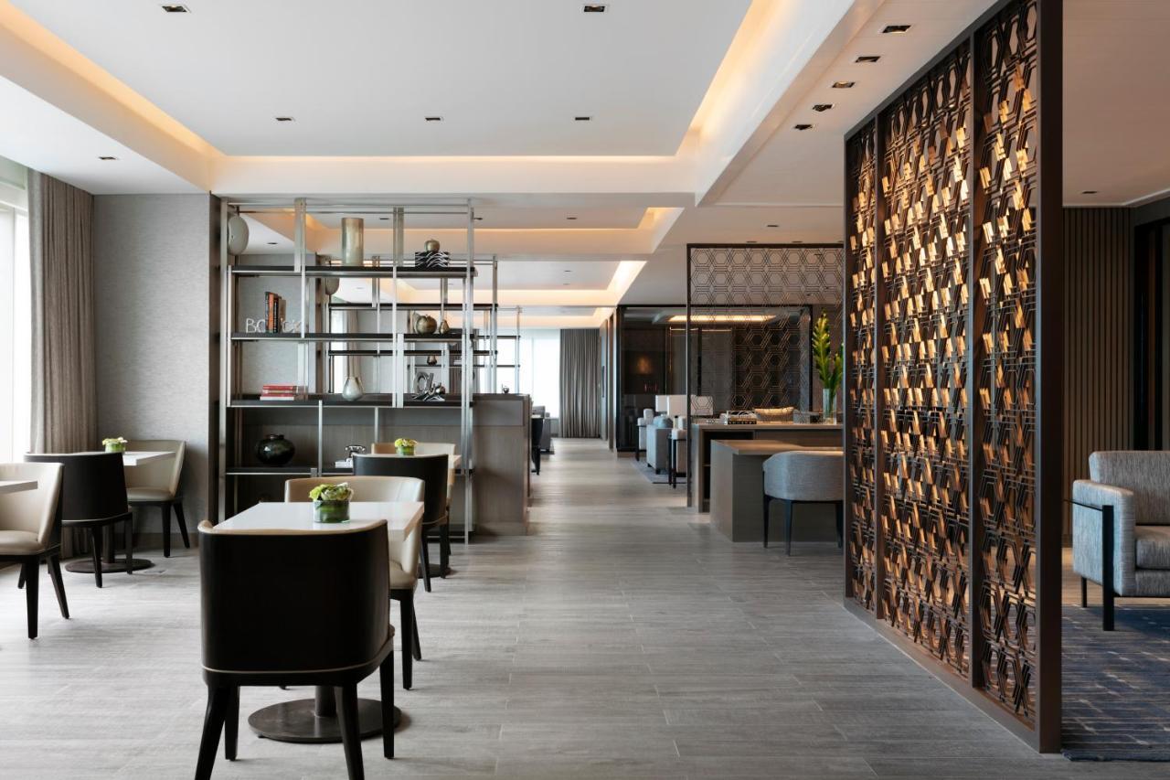 Clark Marriott Hotel Mabalacat Экстерьер фото