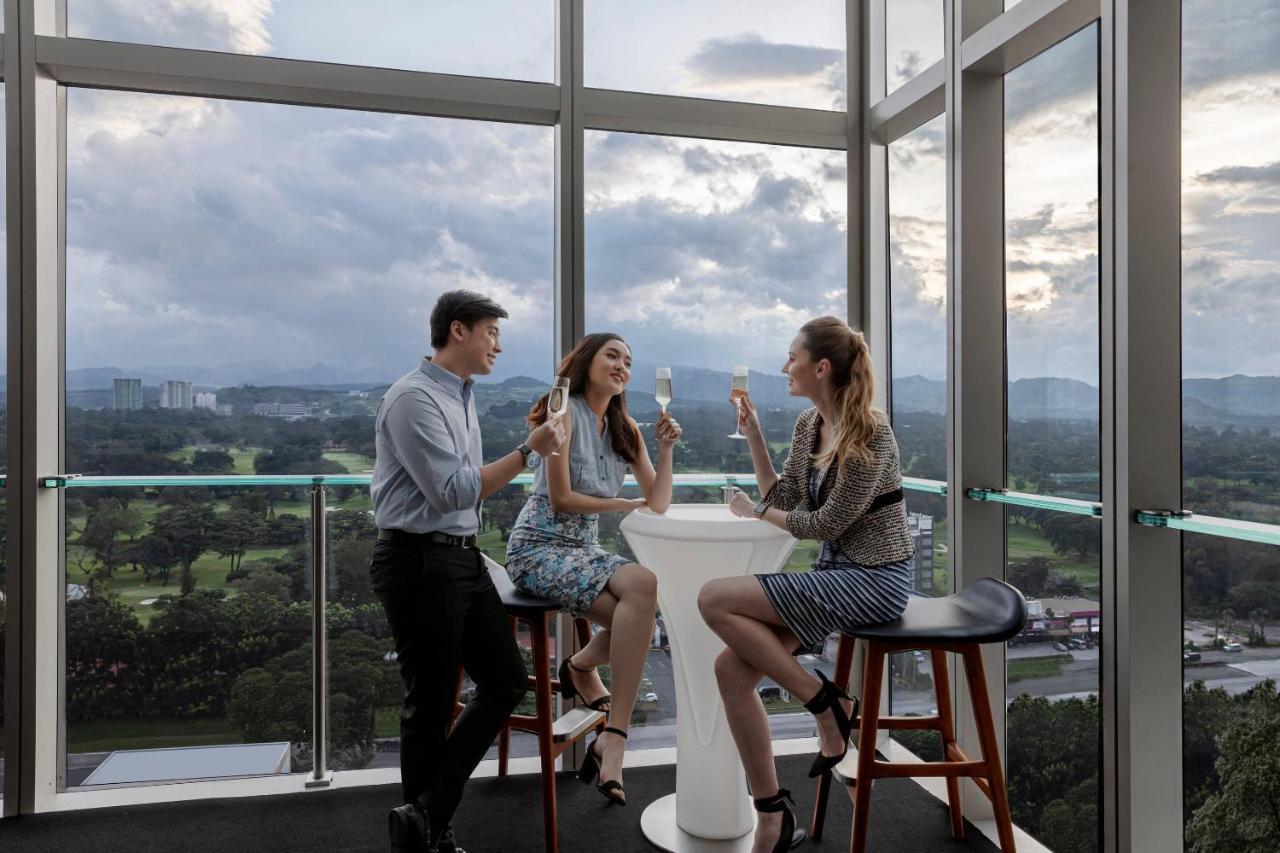 Clark Marriott Hotel Mabalacat Экстерьер фото